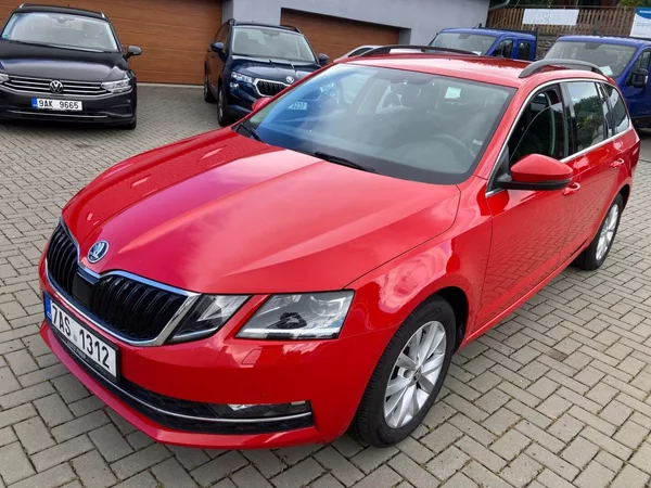 Škoda Octavia 1.6TDI 85kW STYLE NEHAVAROVANÉ - foto 10