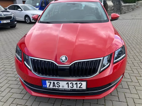 Škoda Octavia 1.6TDI 85kW STYLE NEHAVAROVANÉ - foto 11