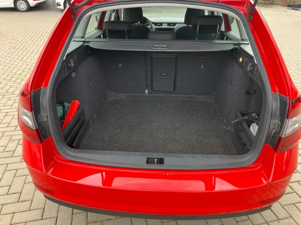 Škoda Octavia 1.6TDI 85kW STYLE NEHAVAROVANÉ - foto 12