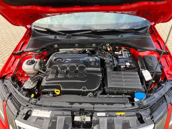 Škoda Octavia 1.6TDI 85kW STYLE NEHAVAROVANÉ - foto 25