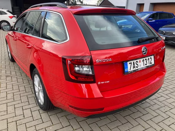Škoda Octavia 1.6TDI 85kW STYLE NEHAVAROVANÉ - foto 6