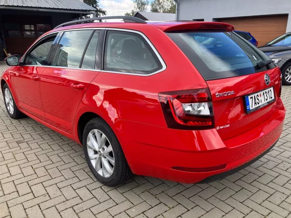 Škoda Octavia 1.6TDI 85kW STYLE NEHAVAROVANÉ - foto 7