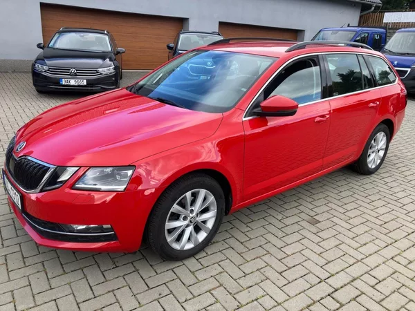 Škoda Octavia 1.6TDI 85kW STYLE NEHAVAROVANÉ - foto 9