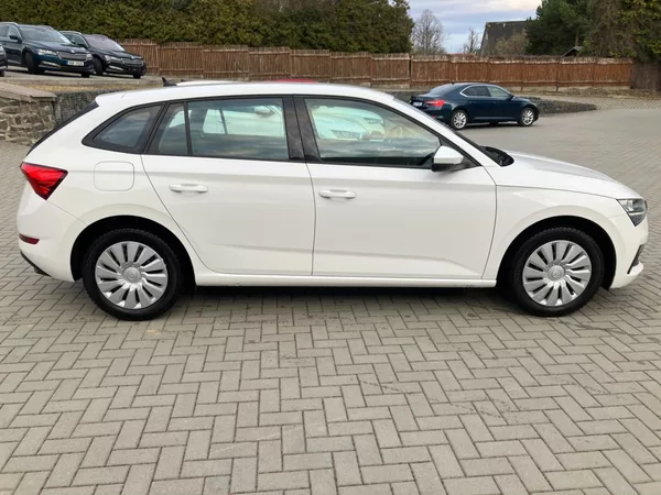 Škoda Scala 1.0TSI 70kW AMBITION NOVÉ V ČR - foto 4