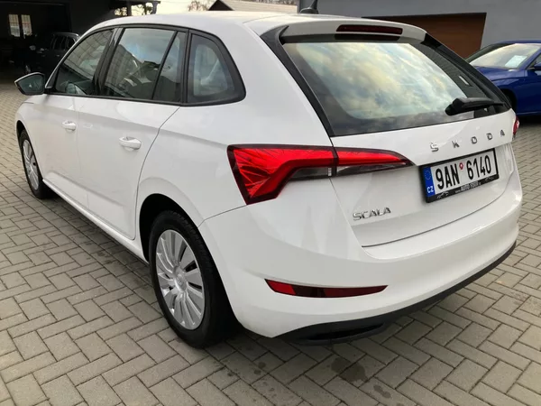 Škoda Scala 1.0TSI 70kW AMBITION NOVÉ V ČR - foto 7