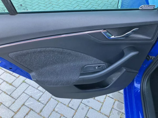 Škoda Scala 1.0TSI 81kW DSG STYLE - foto 16