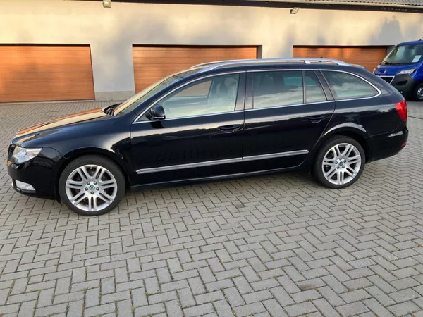 Škoda Superb 2.0TDI 125kW DSG ELEGANCE + - foto 10