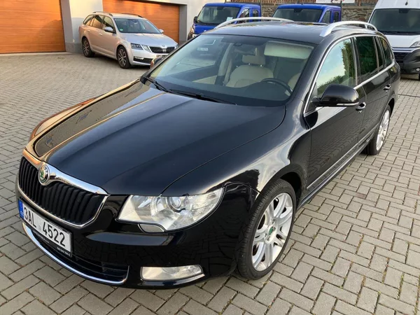 Škoda Superb 2.0TDI 125kW DSG ELEGANCE + - foto 13