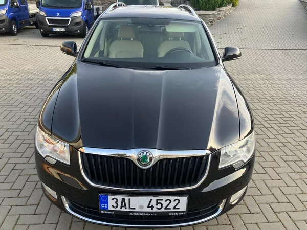 Škoda Superb 2.0TDI 125kW DSG ELEGANCE + - foto 15