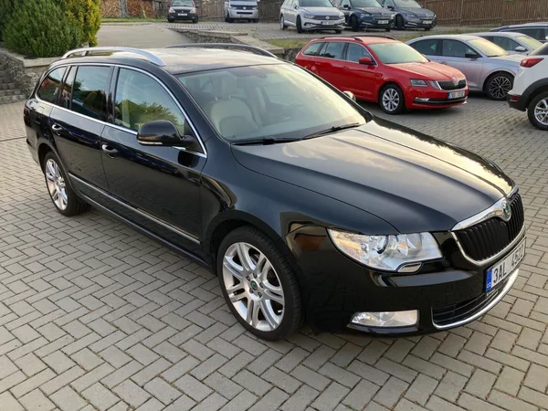 Škoda Superb 2.0TDI 125kW DSG ELEGANCE + - foto 2
