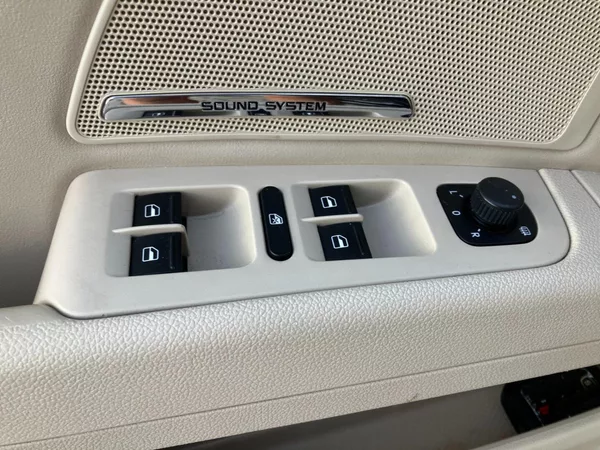 Škoda Superb 2.0TDI 125kW DSG ELEGANCE + - foto 24