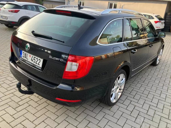 Škoda Superb 2.0TDI 125kW DSG ELEGANCE + - foto 6