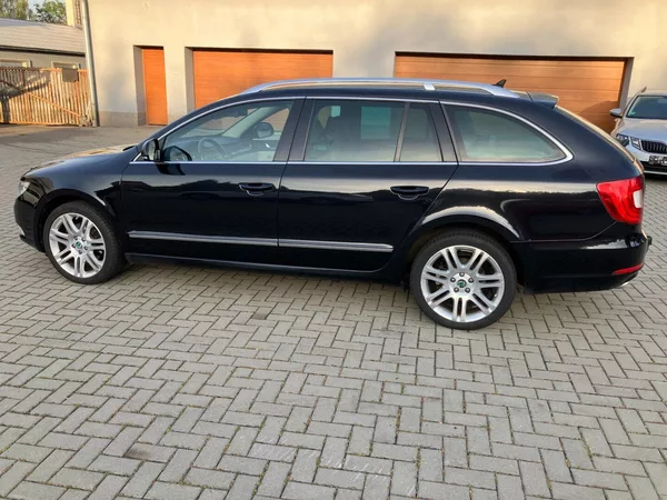 Škoda Superb 2.0TDI 125kW DSG ELEGANCE + - foto 9