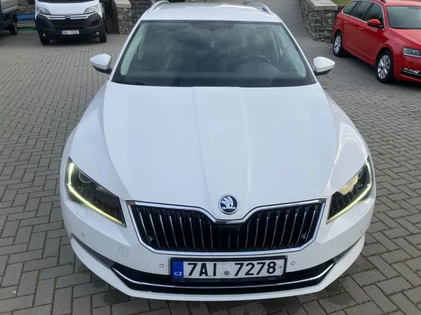 Škoda Superb 2.0TDI 110kW STYLE ALCANTARA - foto 14