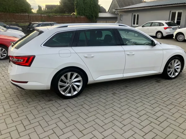 Škoda Superb 2.0TDI 110kW STYLE ALCANTARA - foto 4