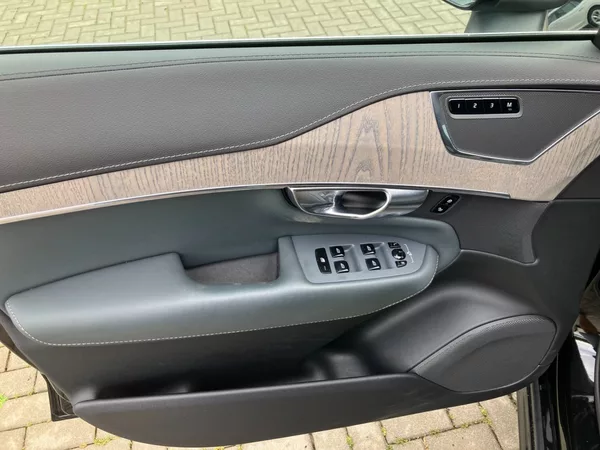 Volvo XC90 B5 AWD DIESEL INSCRIPTION AUT - foto 26