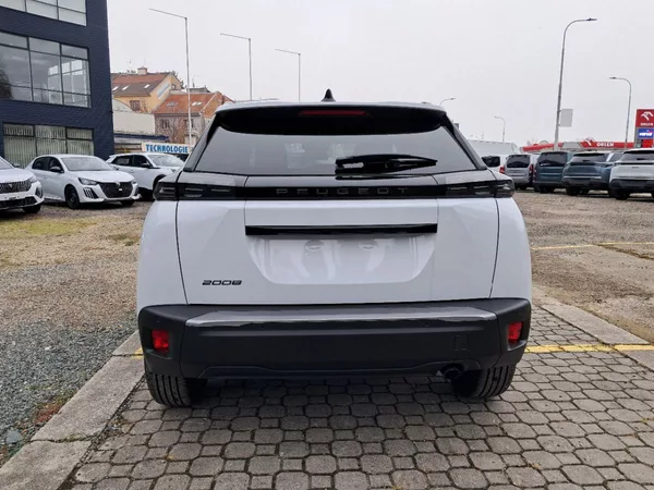Peugeot 2008 2008 ALLURE Hybrid 145 e-DCS6 - foto 6
