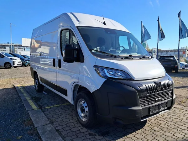 Peugeot Boxer Furgon 3000 L2H2 BlueHDi 120k - foto 3