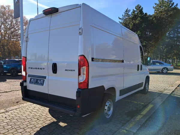Peugeot Boxer Furgon 3000 L2H2 BlueHDi 120k - foto 5