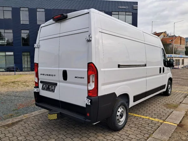 Peugeot Boxer Furgon 3500 L3H2 BlueHDi 140k - foto 5