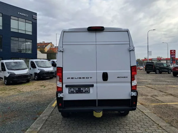 Peugeot Boxer Furgon 3500 L3H2 BlueHDi 140k - foto 6