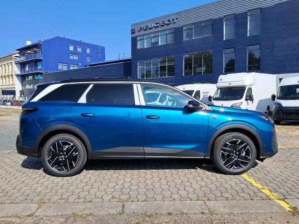 Peugeot 5008 5008 GT Hybrid 145 e-DCS6 5 mí - foto 4