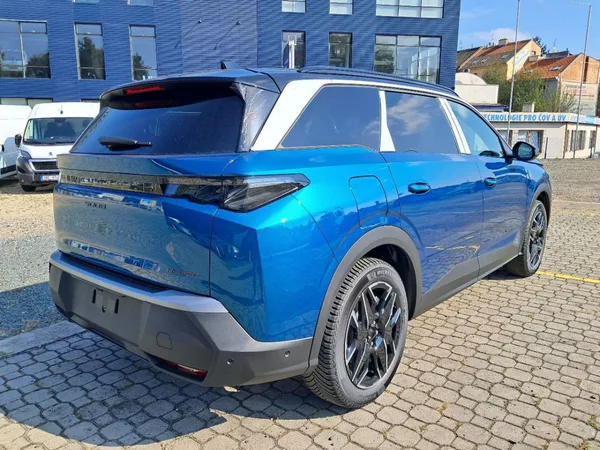 Peugeot 5008 5008 GT Hybrid 145 e-DCS6 5 mí - foto 5