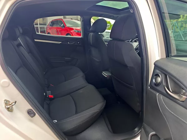 Honda Civic 1.5 Turbo Sport Plus 134kW 6MT - foto 12