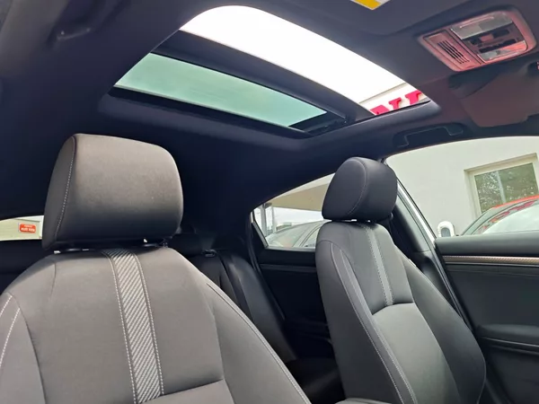 Honda Civic 1.5 Turbo Sport Plus 134kW 6MT - foto 31