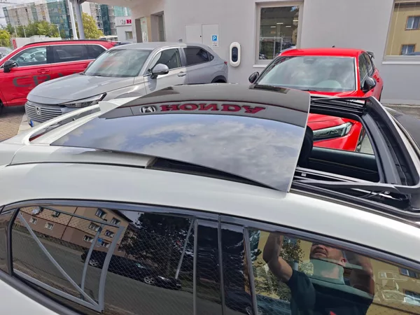 Honda Civic 1.5 Turbo Sport Plus 134kW 6MT - foto 32