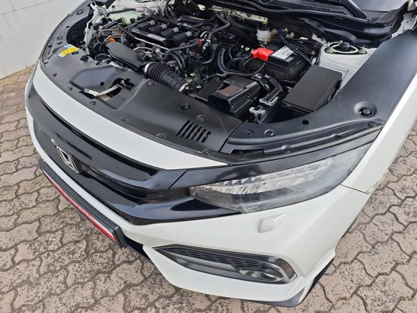Honda Civic 1.5 Turbo Sport Plus 134kW 6MT - foto 35