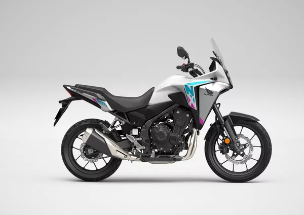 Honda NX500 E-Clutch - foto 2