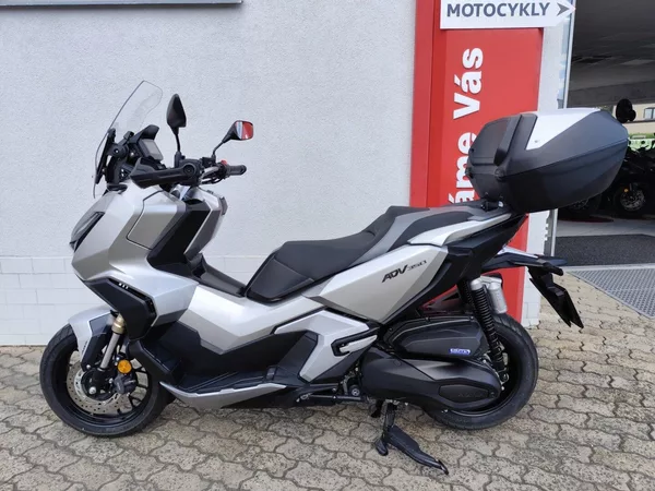 Honda ADV 350 - foto 4