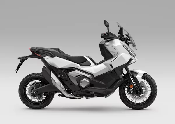 Honda ADV 750 - foto 2