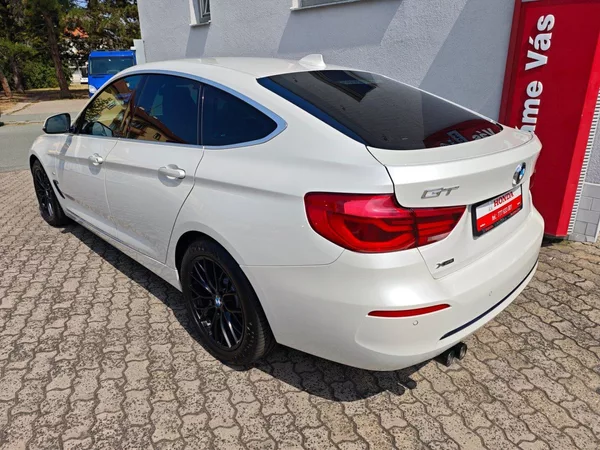 BMW Řada 3 GT 320D Xdrive Sport line ČR - foto 4