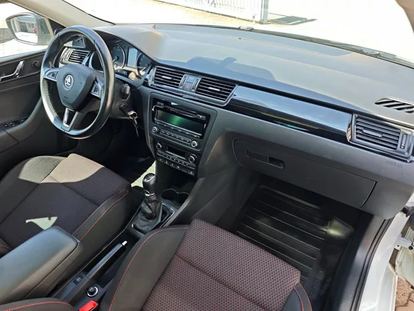 Škoda Rapid 1.2 TSi Spaceback Ambition + - foto 10