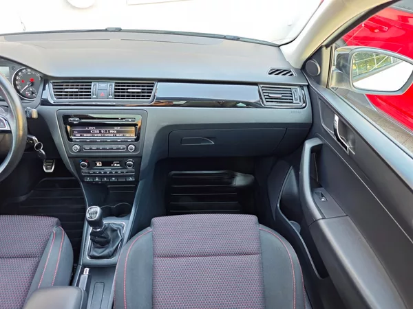 Škoda Rapid 1.2 TSi Spaceback Ambition + - foto 17