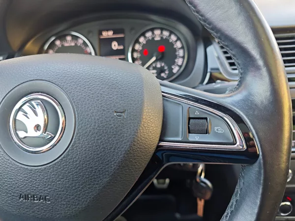 Škoda Rapid 1.2 TSi Spaceback Ambition + - foto 25