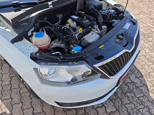 Škoda Rapid 1.2 TSi Spaceback Ambition + - foto 32