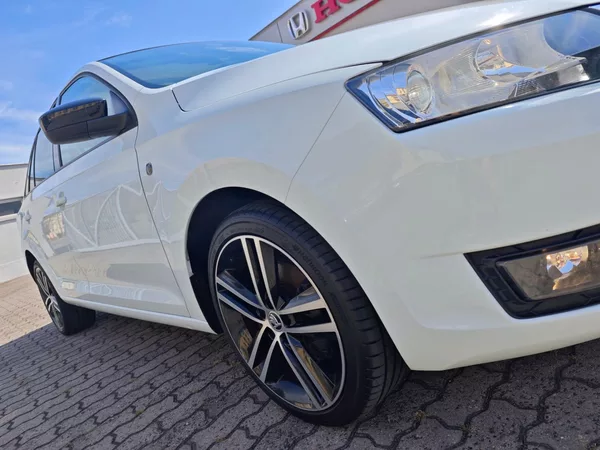 Škoda Rapid 1.2 TSi Spaceback Ambition + - foto 35