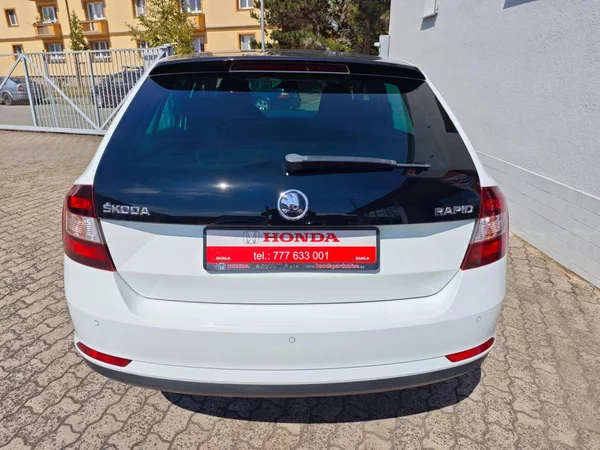 Škoda Rapid 1.2 TSi Spaceback Ambition + - foto 39