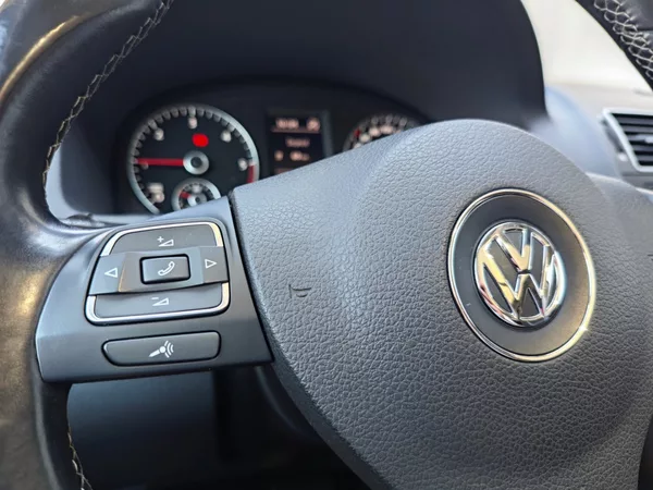 Volkswagen Touran 2.0 TDi Life 7 Míst Panorama - foto 23