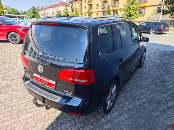 Volkswagen Touran 2.0 TDi Life 7 Míst Panorama - foto 5