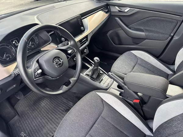 Škoda Scala 1.5 TSI Style - foto 6