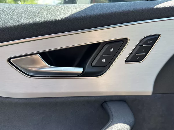 Audi Q7 3.0 TDI Automat S-line - foto 12