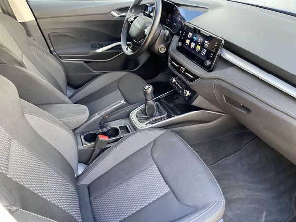 Škoda Fabia 1.0 TSI Top Selection - foto 10