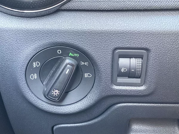 Škoda Fabia 1.0 TSI Top Selection - foto 19