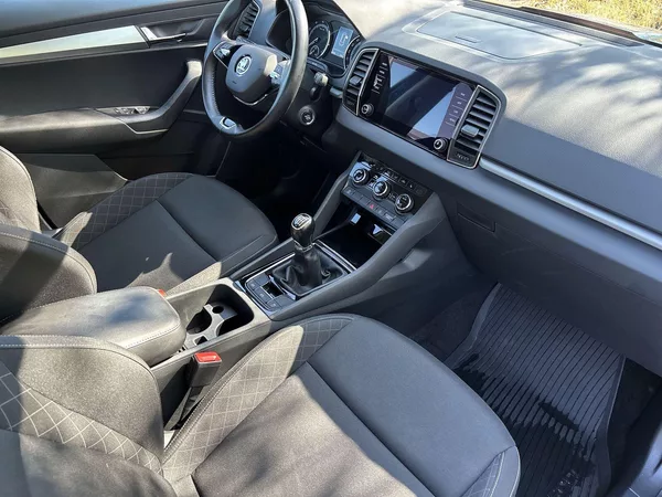 Škoda Karoq 1.5 TSI Ambition + - foto 10