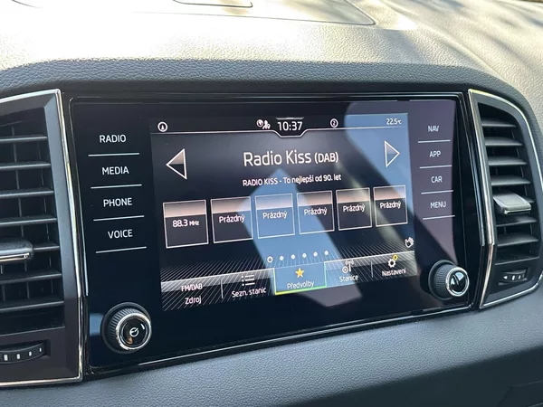 Škoda Karoq 1.5 TSI Ambition + - foto 13