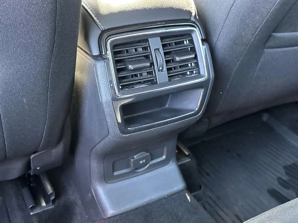 Škoda Karoq 1.5 TSI Ambition + - foto 27